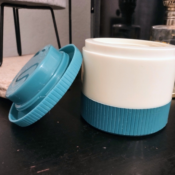 Vintage Turquoise & White 6oz Aladdin Thermos - Picture 5 of 11